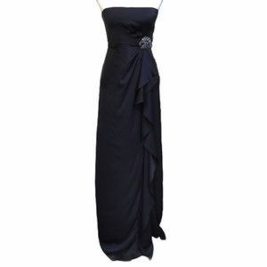 Bcbgmaxazria ila gown size 6 dark navy color